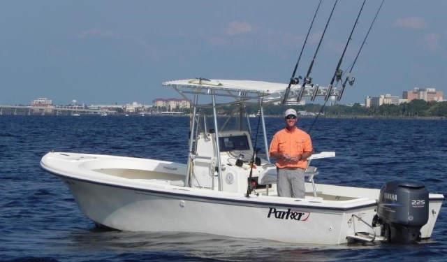 23' Parker SE